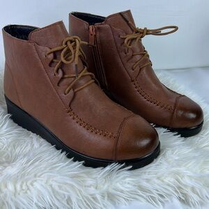 Golden Road Boots - NWOT